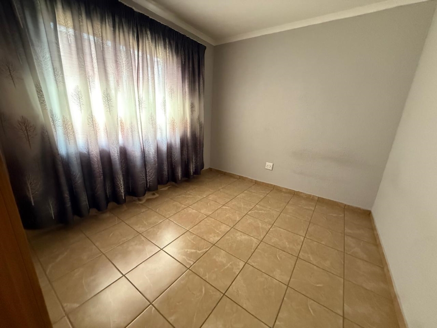 To Let 3 Bedroom Property for Rent in Waterkloof North West